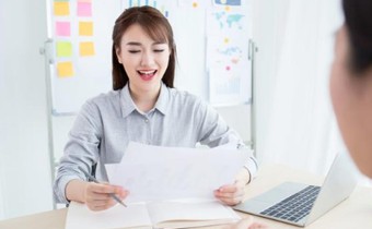 快把酒藏起来，武松回来了