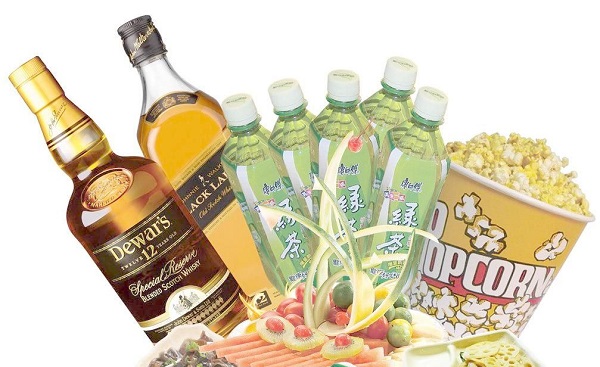 喝洋酒兑绿茶买醉同时伤胃