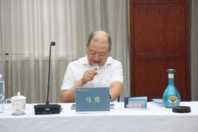 绵甜清香、真实年份，绣林玉液·年份酒获权威专家高度评价