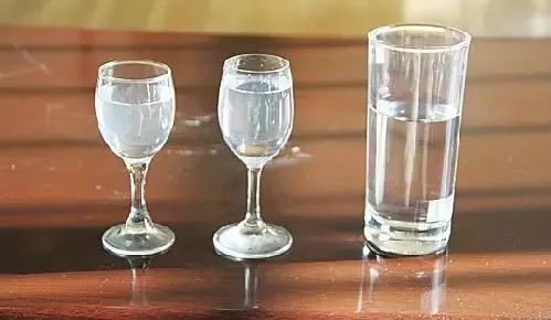 白酒变浑浊是因为酒变质了吗？